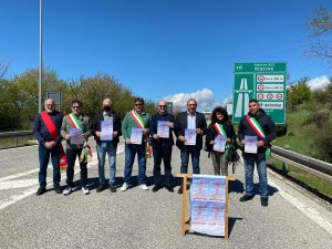 Caro pedaggi, Rotelli a Pescina e Celano: “Pieno sostegno  alla manifestazione dei sindaci ai caselli autostradali”