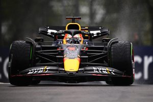 Formula 1 – Imola, Verstappen trionfa davanti a Leclerc nella Sprint Race