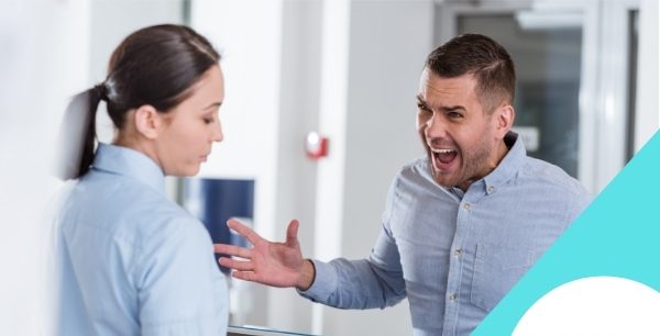 Violenze agli operatori sanitari: oltre il 30% degli infermieri ha subito violenza nell’ultimo anno