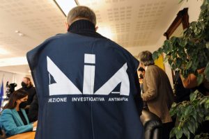 Roma – ‘Ndrangheta nella Capitale, volevano prendersi le attività produttive: 43 arresti