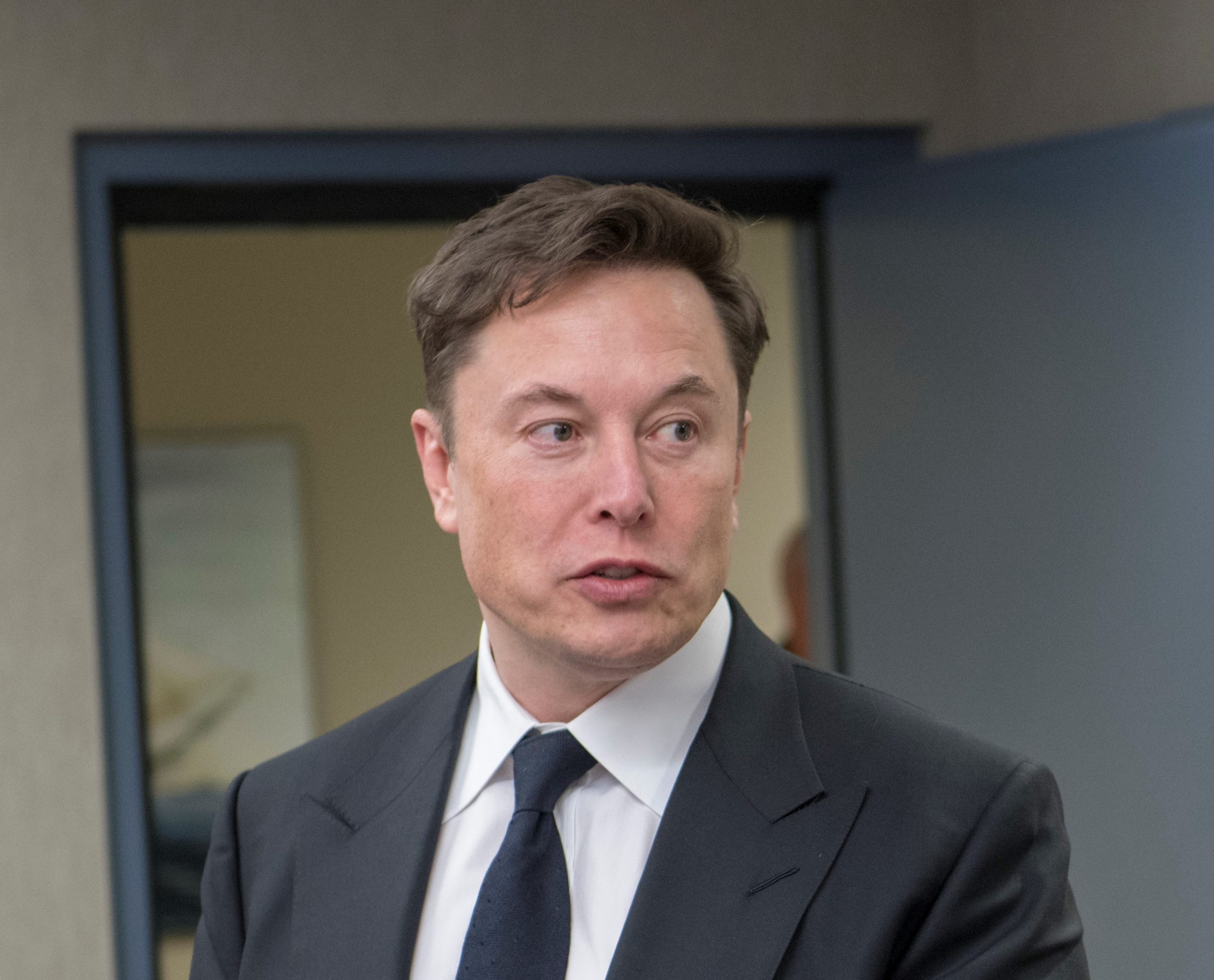 “Voglio più dettagli sugli account bot”, Musk frena sull’acquisto di Twitter e il titolo crolla del 20%