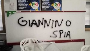 Anzio – Intollerabile atto vandalico nei confronti della sede PD. Solidarietà bipartisan
