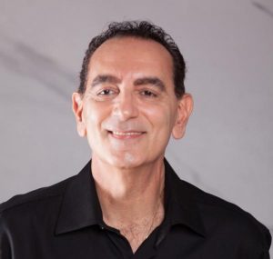 Muore improvvisamente a Roma l’attore Gennaro Cannavacciuolo