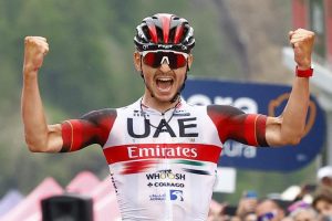 Giro, sulla Marmolada vince Covi ma la zampata è di Hindley che strappa la maglia rosa a Carapaz. Domani gran finale con la crono di Verona