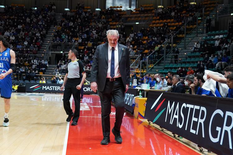 Basket, Meo Sacchetti non è più il ct della Nazionale. Pronto Pozzecco