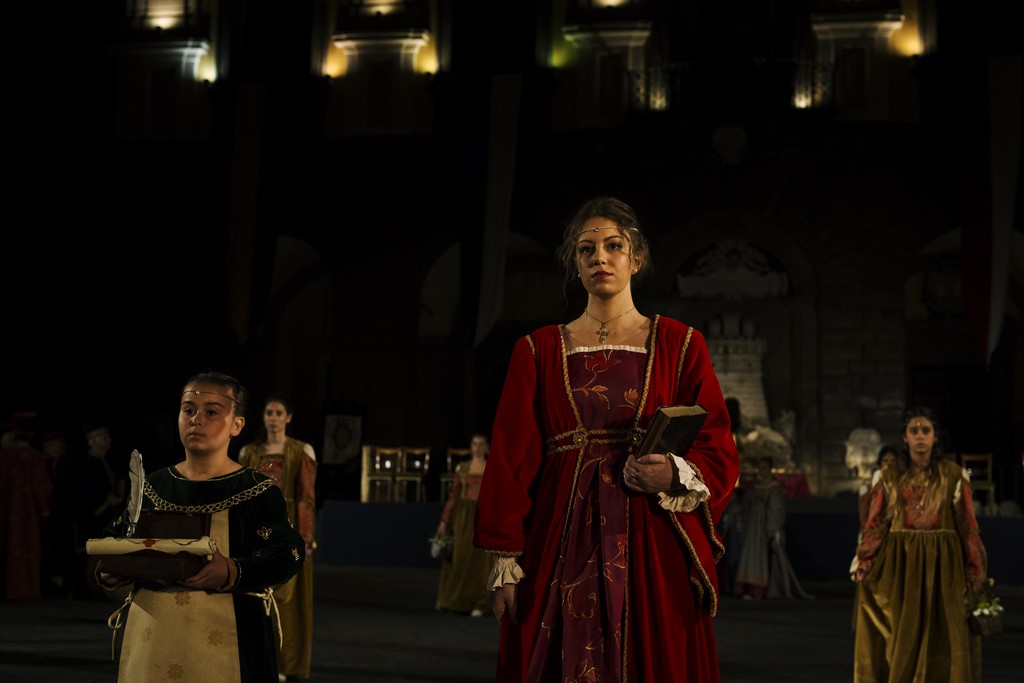 Visite guidate spettacolarizzate e mercatino rinascimentale nel secondo weekend con il Palio dei Borgia