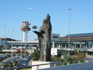 Fiumicino, rubano profumi e sigarette al duty free dell’Aeroporto: denunciati un italiano e uno spagnolo