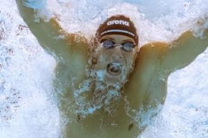 Mondiali nuoto Budapest 2022, Martinenghi oro nei 50 rana