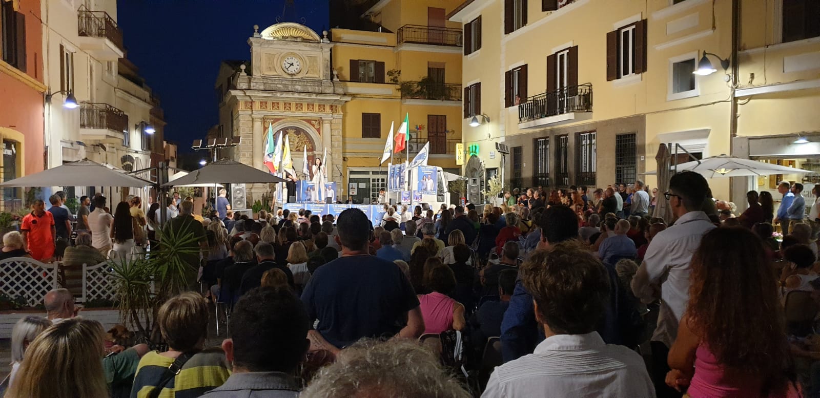 Cerveteri: piazza piena per Moscherini e Belardinelli