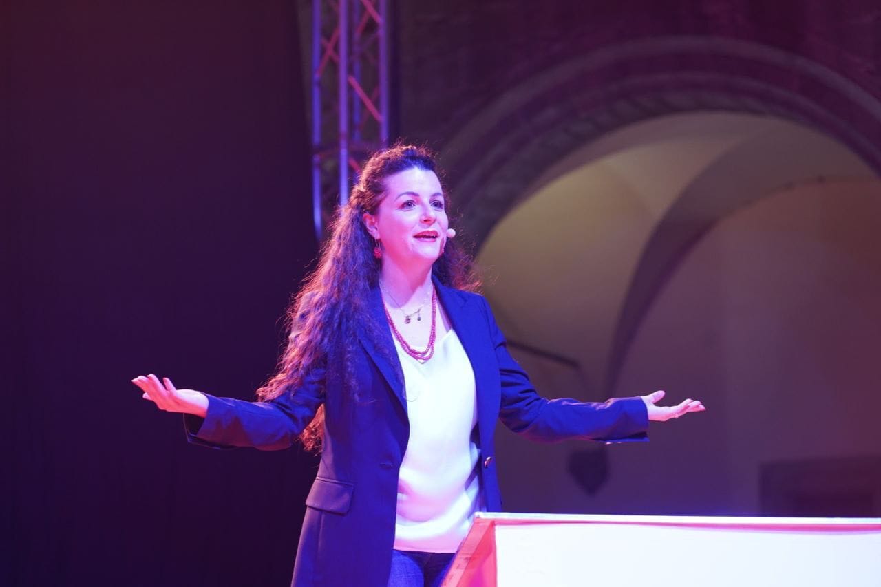 Viterbo – Elezioni, Frontini: “Questa piazza è piena di persone che hanno deciso di non abbassare la testa”