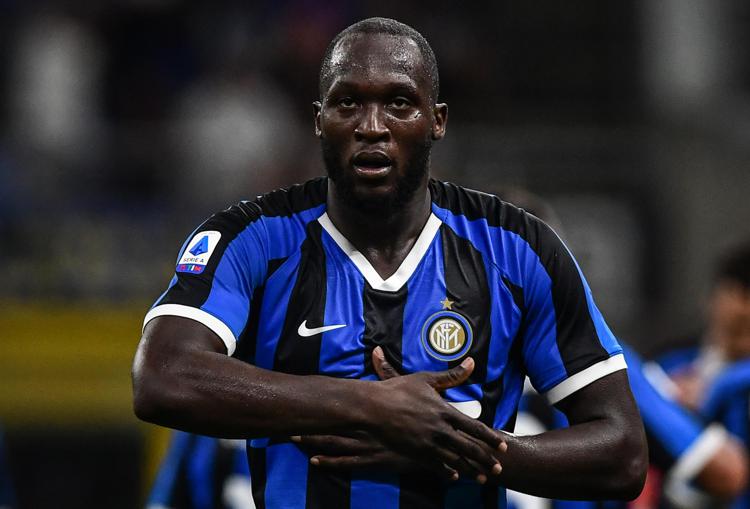 Calcio, ora è ufficiale: Lukaku è (di nuovo) dell’Inter