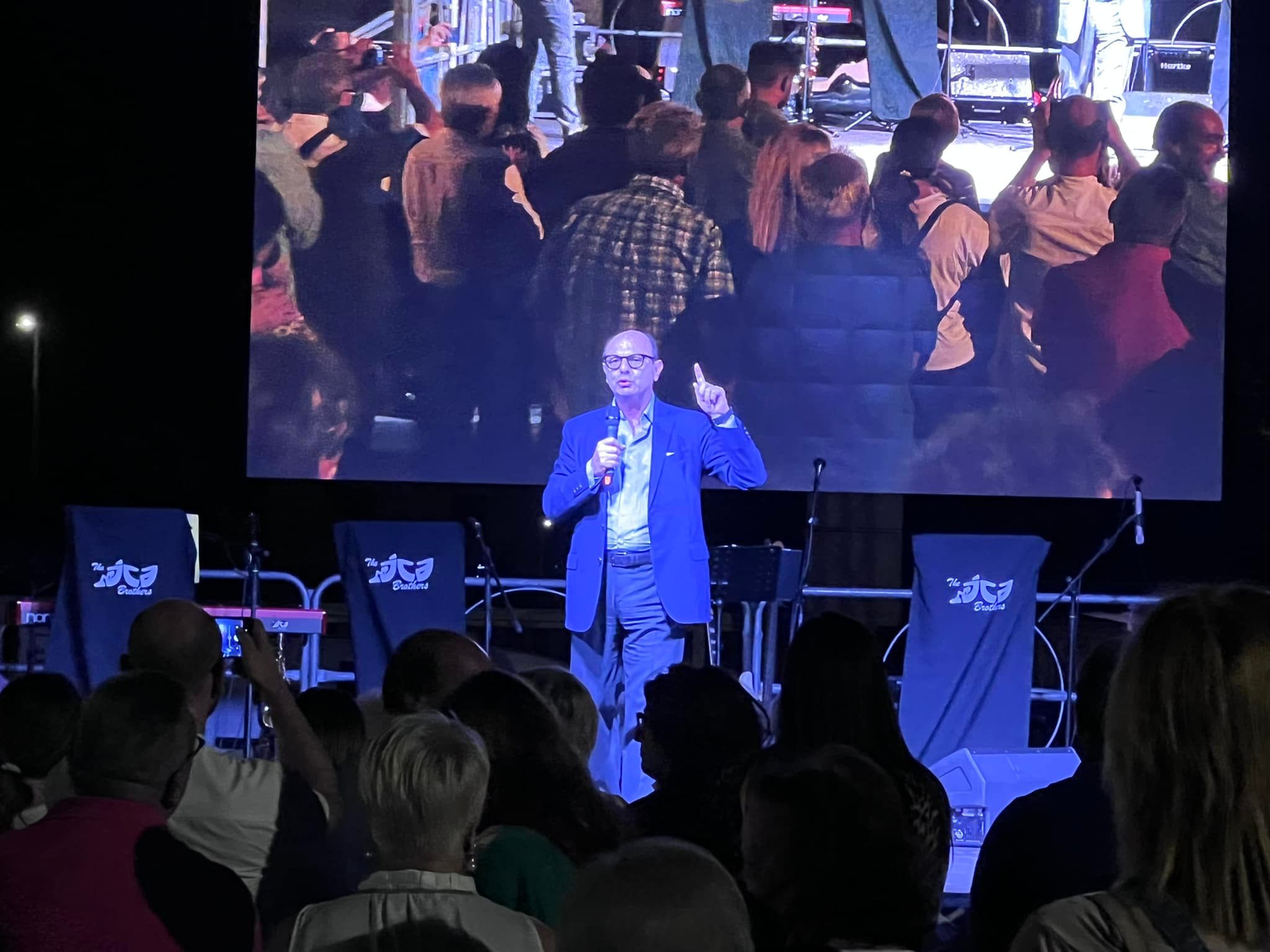 Frosinone – Chiusura campagna elettorale, Mastrangeli: “Piazzale Kambo strapieno!! Grazie di cuore”