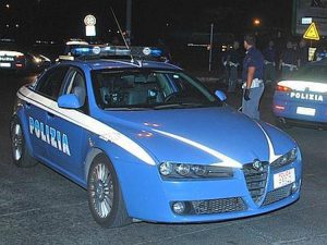 Civitavecchia – Sorpreso con un fucile a pompa: arrestato dalla Polizia