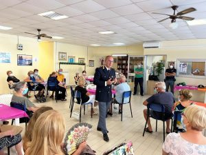 Ladispoli – Vittima di un truffa, racconta la sua storia al centro anziani con la Polizia