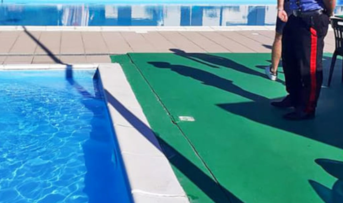 Tragedia a Grotte di Castro, bimbo di quattro anni annega in piscina