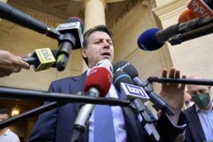 Crisi governo, Conte non ha chiesto dimissioni a ministri M5S