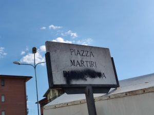 Ignoti vandalizzano la targa in onore dei martiri di Nassirya