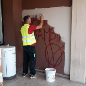 Lazio – D’Amato: “Altre scritte contro medici, hanno stesso logo di quelle dello Spallanzani”