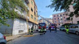 Viterbo – Appartamento in fiamme, ragazza 23enne si getta dal secondo piano. Gravissima