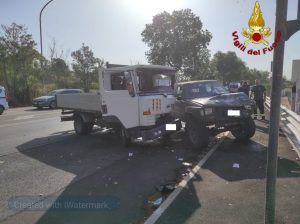 Fiumicino, scontro furgone-pick up sull’Aurelia: tre feriti in codice rosso