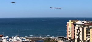 “Nicole mi vuoi sposare?”: nel cielo di Ladispoli compare la proposta di matrimonio più romantica dell’estate