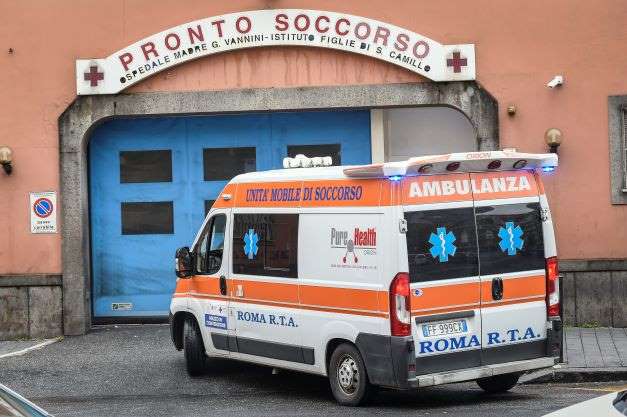 Roma, si amputa un braccio sul lavoro e gli viene reimpiantato al San Camillo