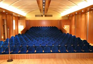 Viterbo – Alex Braga sul palco dell’Unitus presenta i suoni di una pianta d’ulivo