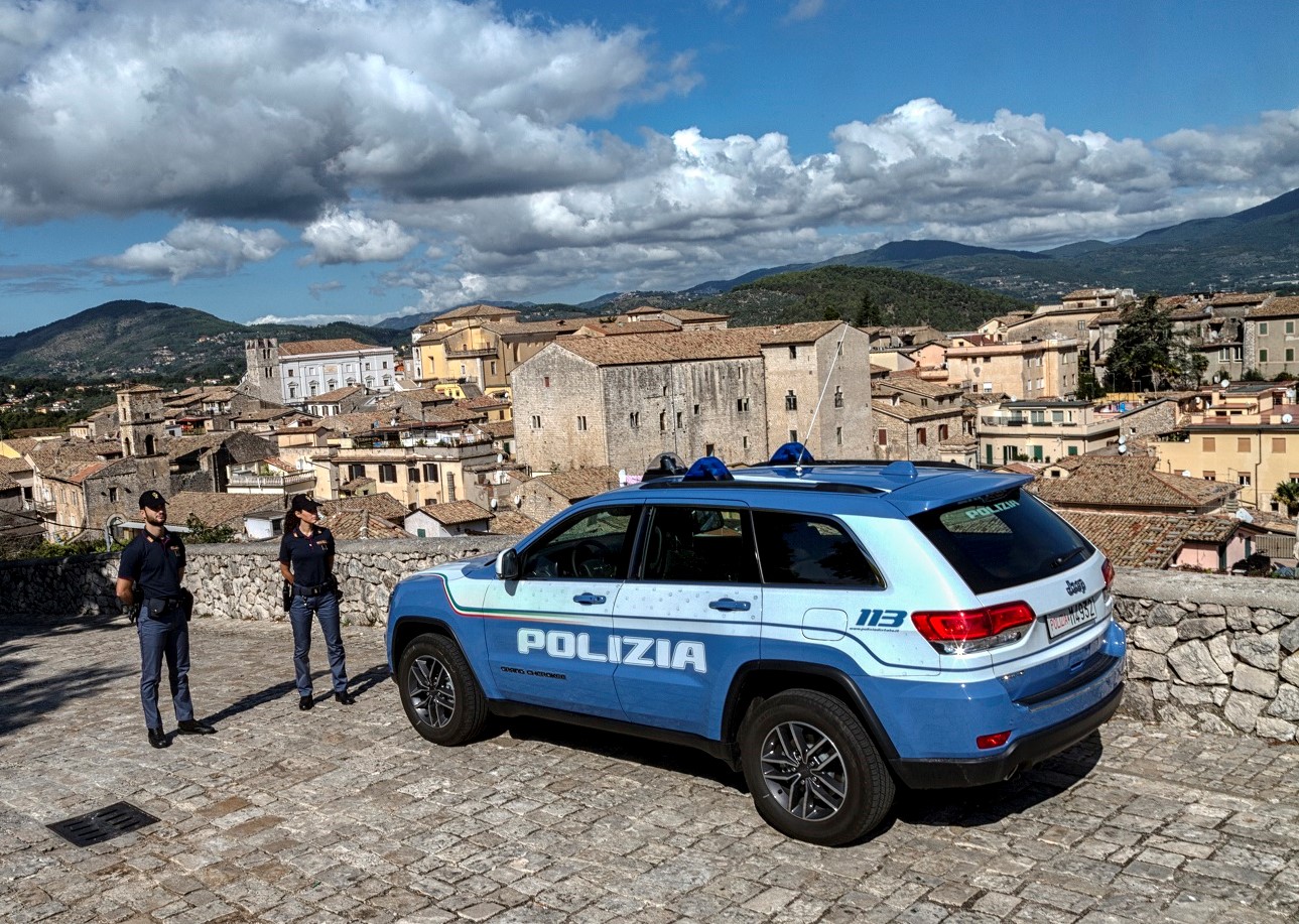 Alatri – Quattro divieti di accesso ai pubblici esercizi disposta dal Questore