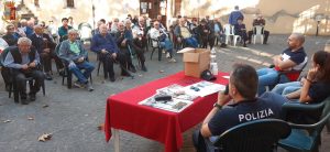 Roma – Campagna per la prevenzione delle truffe, polizia incontra gli anziani in zona Tuscolano