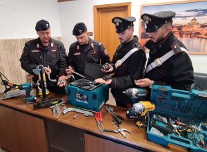 Roma – Controlli dei carabinieri, 5 arresti per furto