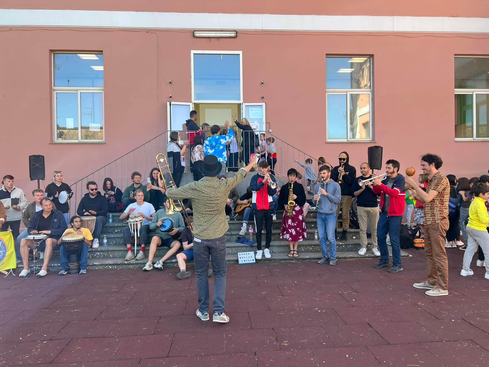 All’ IC “Nicolini” di Capranica il teatro pedagogico per abbattere i muri