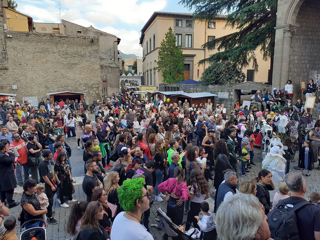 Viterbo contro Caprarola: partita la sfida a colpi di cioccolata
