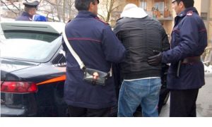 Violenza a Valmontone: rumeno picchia la compagna, il figlio di lei lo fa arrestare