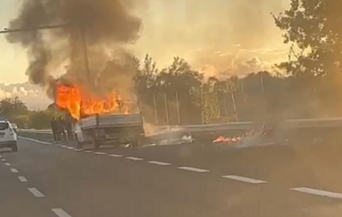 Vetralla – Furgone in fiamme sulla superstrada direzione Civitavecchia