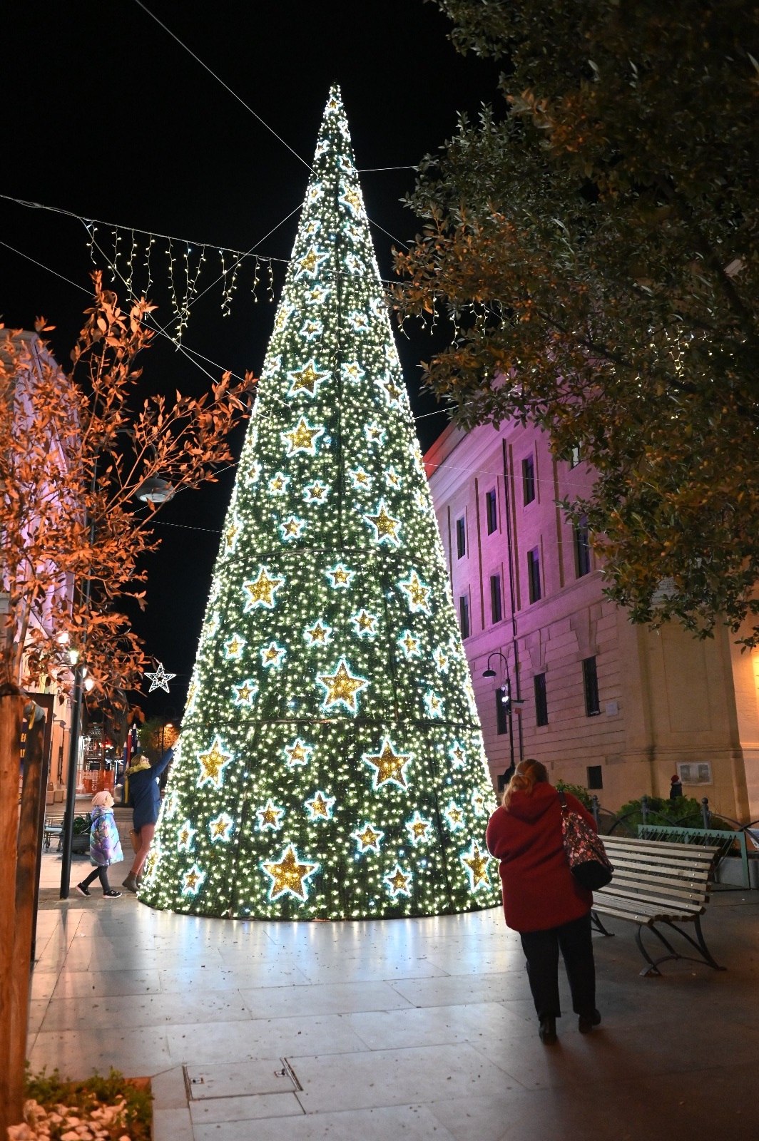 Natale a Civitavecchia, da domani si accendono le luci delle feste