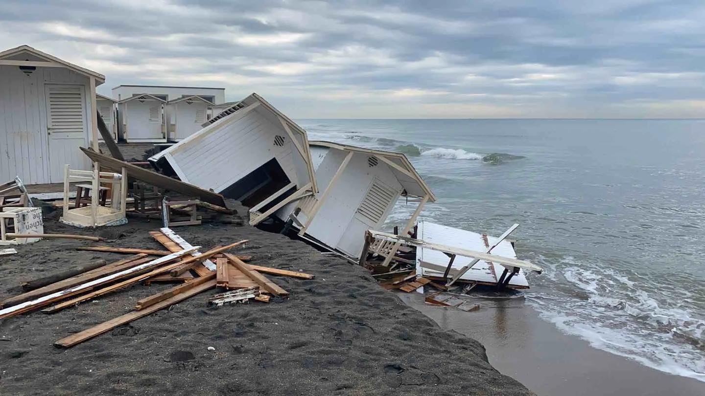 Lazio – Maltempo, Ghera-De Priamo: “Si intervenga subito su erosione coste”