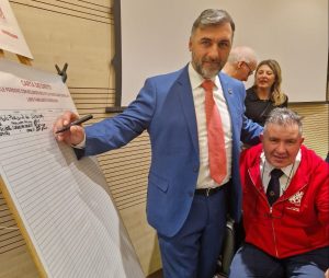 Vasanello sottoscrive la carta dei Diritti delle persone con sclerosi multipla