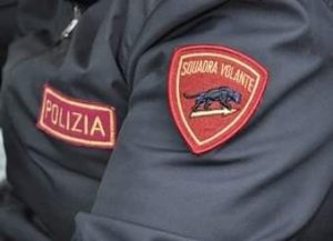 Frosinone – Polizia salva donna che aveva minacciato di gettarsi sotto un treno