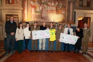 La Scuola Sottoufficiali dell’Esercito consegna il ricavato della StraViterbo 2022