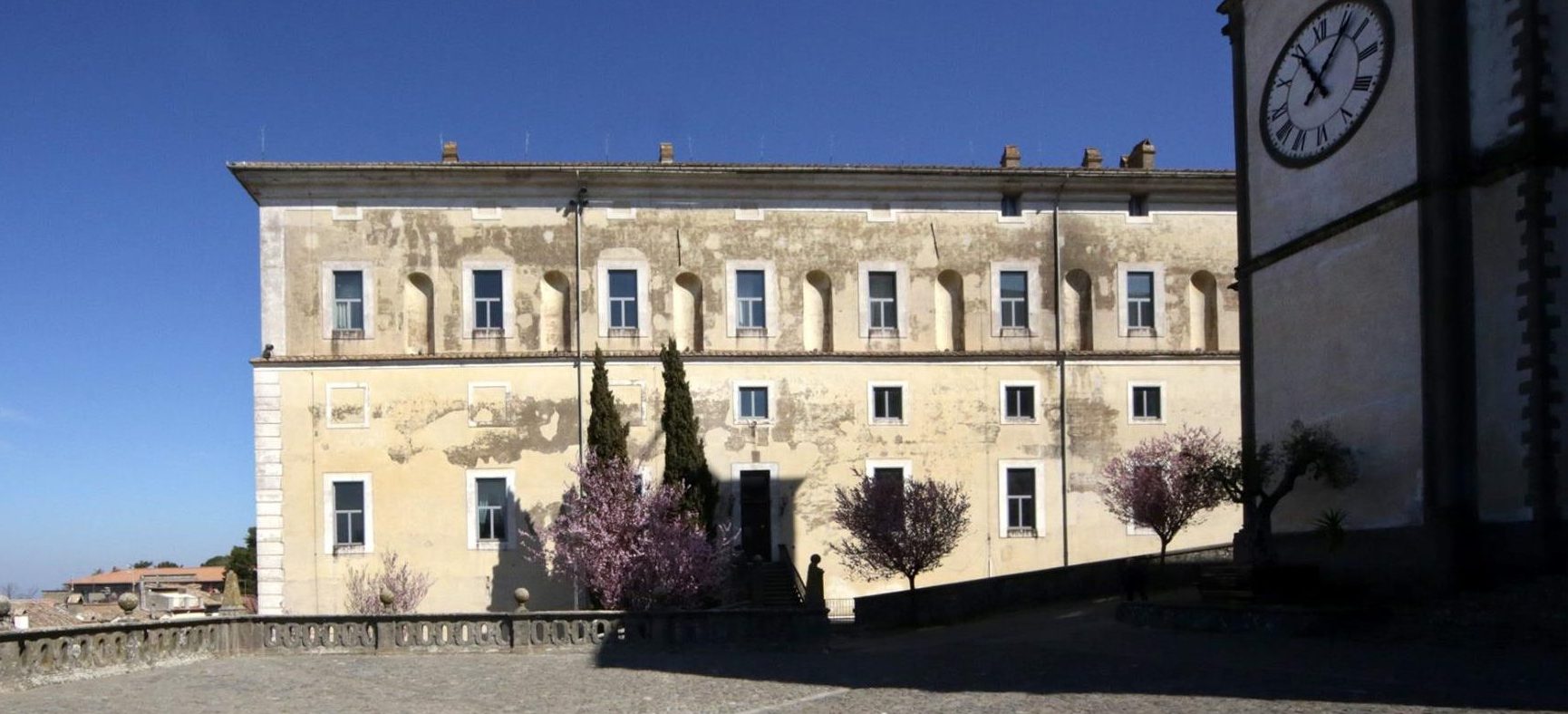 Viterbo – Chiuso Palazzo Doria Pamhilj, l’indignazione degli abitanti di San Martino al Cimino: “Dateci risposte”