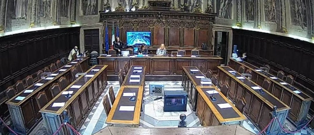 Viterbo – Consiglio comunale straordinario deserto, la rabbia dell’opposizione