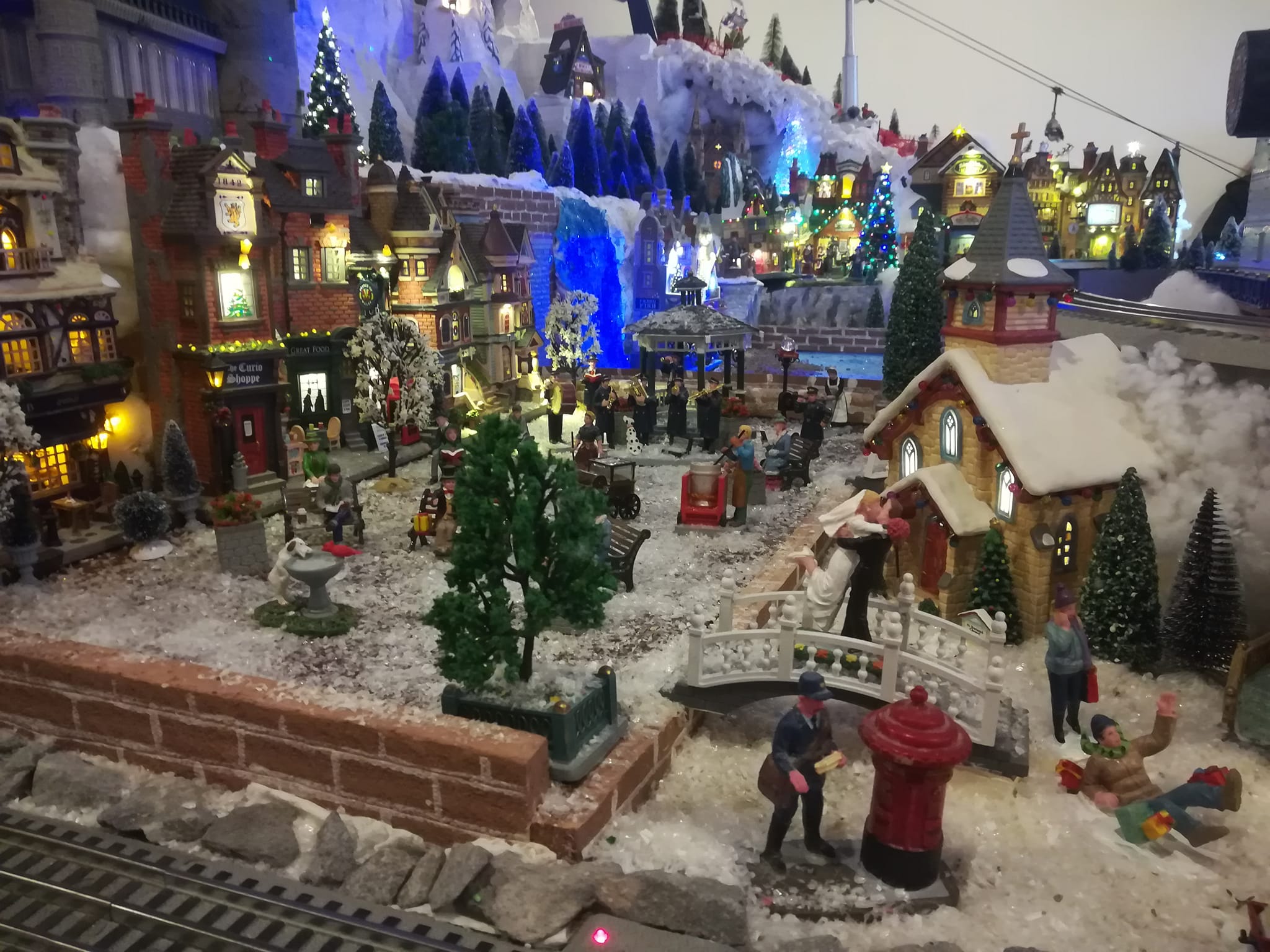A Capranica taglio del nastro per la decima edizione del Villaggio di Natale in miniatura