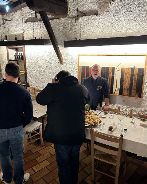 Il Richiastro in vetrina sul Tg1 per raccontare il capodanno al ristorante degli italiani