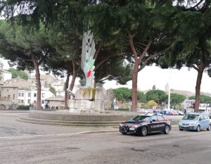 Viterbo – Controlli antidroga dei carabinieri nell’area del Sacrario