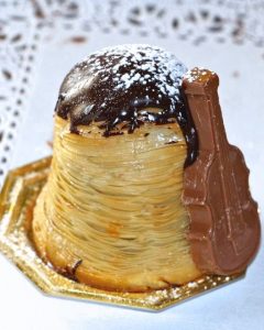 Il Gran caffè Gambrinus celebra Pino Daniele con la sfoglia “Pinuccio”