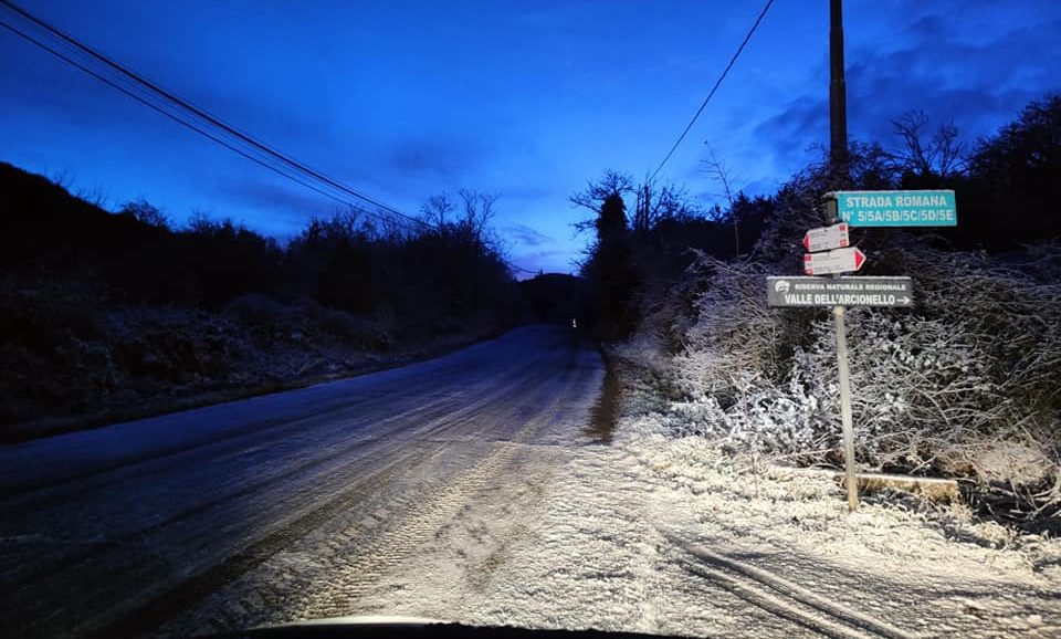 Viterbo – I disagi della prima neve: “Non riesco ad andare a lavorare”