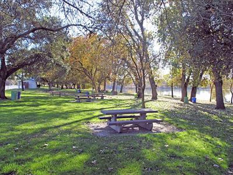 Bracciano, da lunedì chiuso il parco di Via Cavour