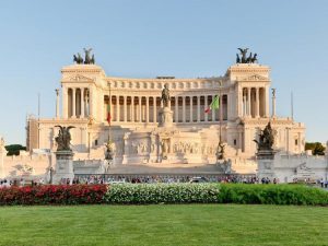 Ladispoli, il sindaco Grando all’Altare della Patria per rendere omaggio al Milite Ignoto