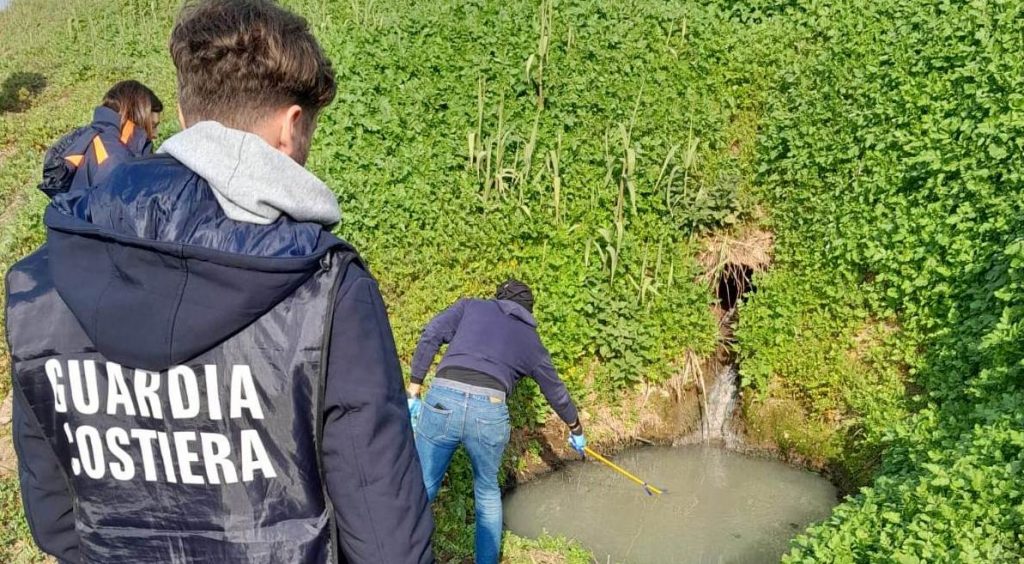Ladispoli, allarme inquinamento per il Vaccina: indaga la Capitaneria di Porto