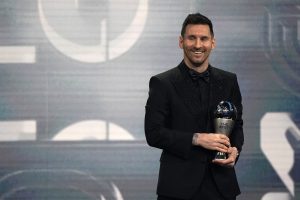 FIFA, The Best. Trionfo Messi, trionfo argentino a Parigi. Premiati pure Scaloni e Martinez